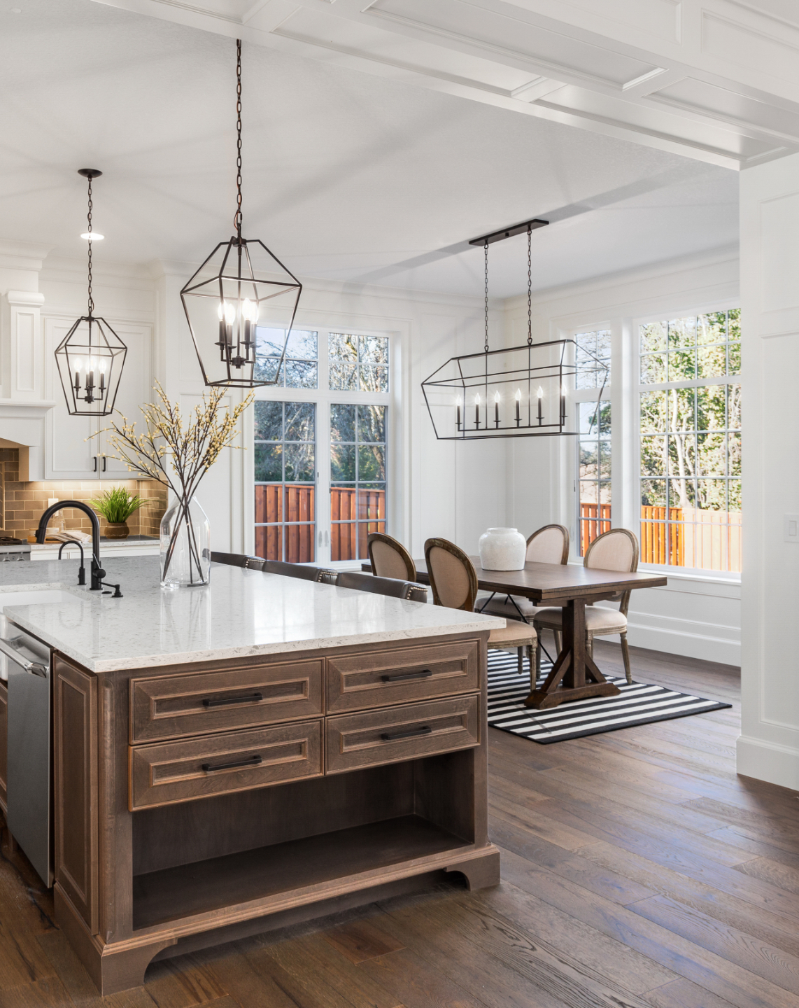 Dining room with big windows and natural light